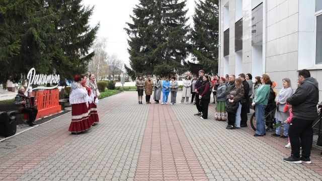 18.04.26-8 18.04.26-8